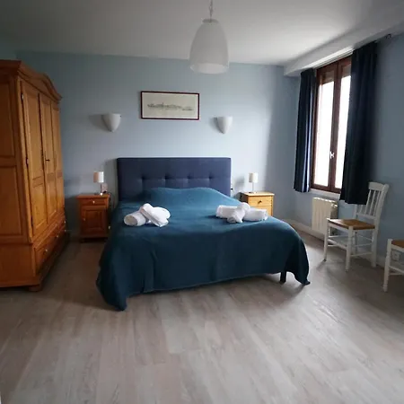 Holiday home Les Grandes Landes - Piscine Privee - Grand Jardin Cricqueville-en-Bessin